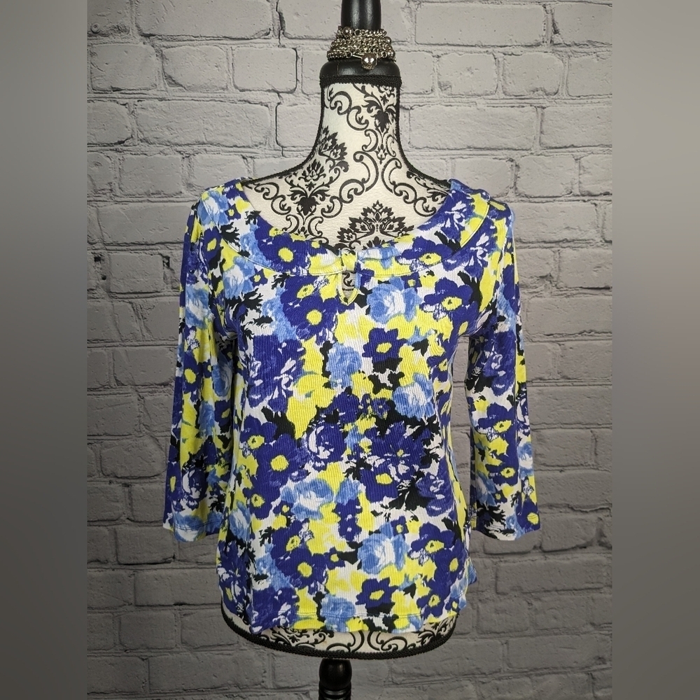 Rafaella Womens Long Sleeve Stretch Knit Floral Print Size M Keyhole Top BBIN